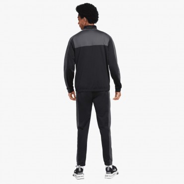 Nike Sportswear Sport Essentials
